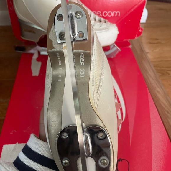 Edea Icefly Figure skates size 230 - Picture 3 of 3